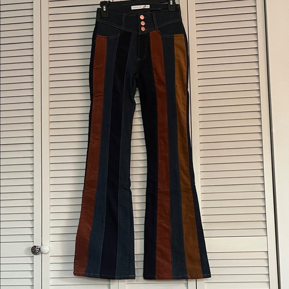 NEW Altar'd State Flare Leg Jeans Womens 25 Velvet Striped Denim Boho Hippie 70s